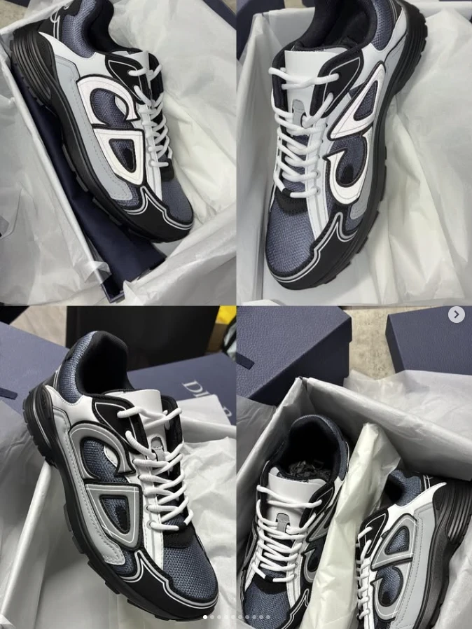 Dior B30 sneakers in the box